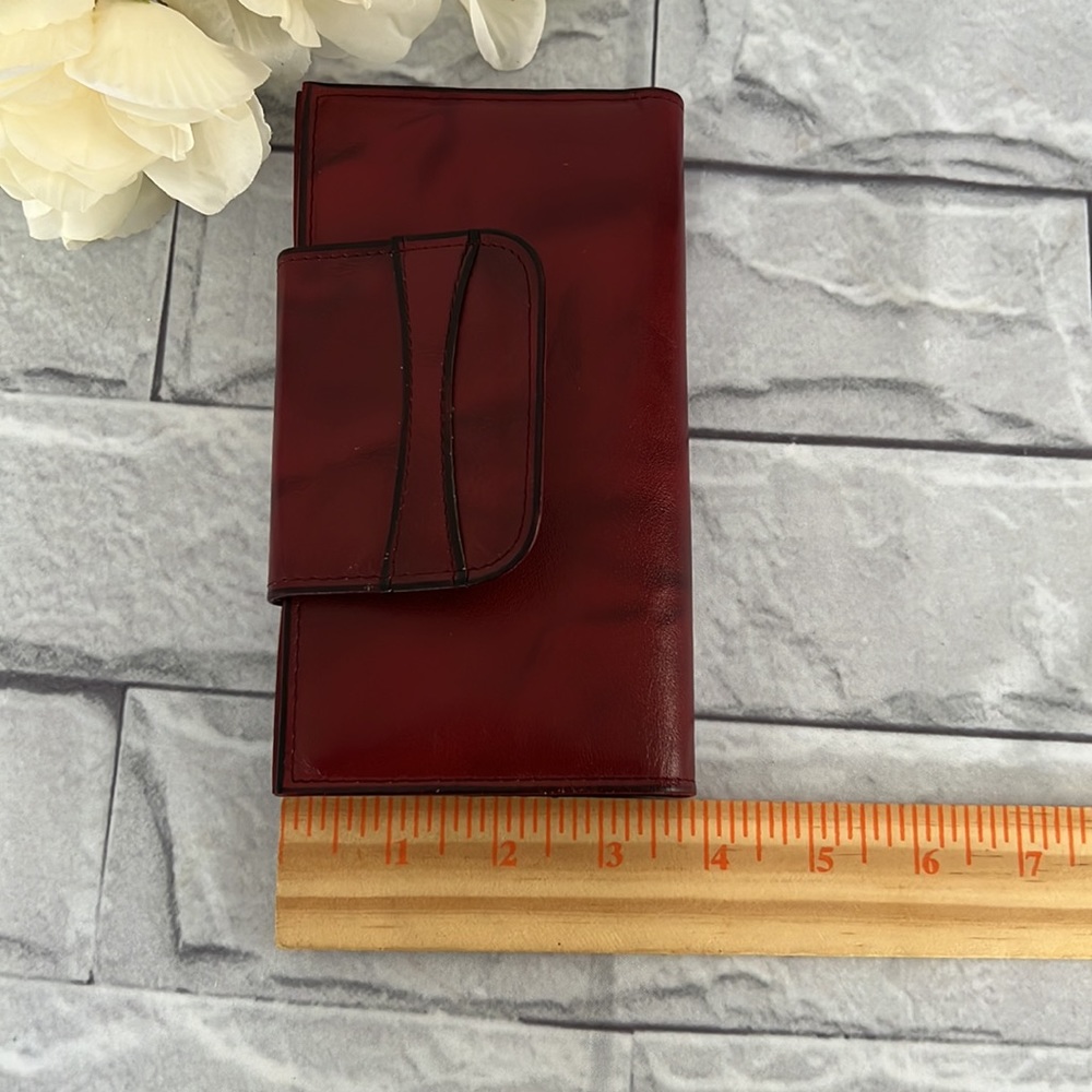 Amity Cowhide burgundy wallet - Picture 10 of 11